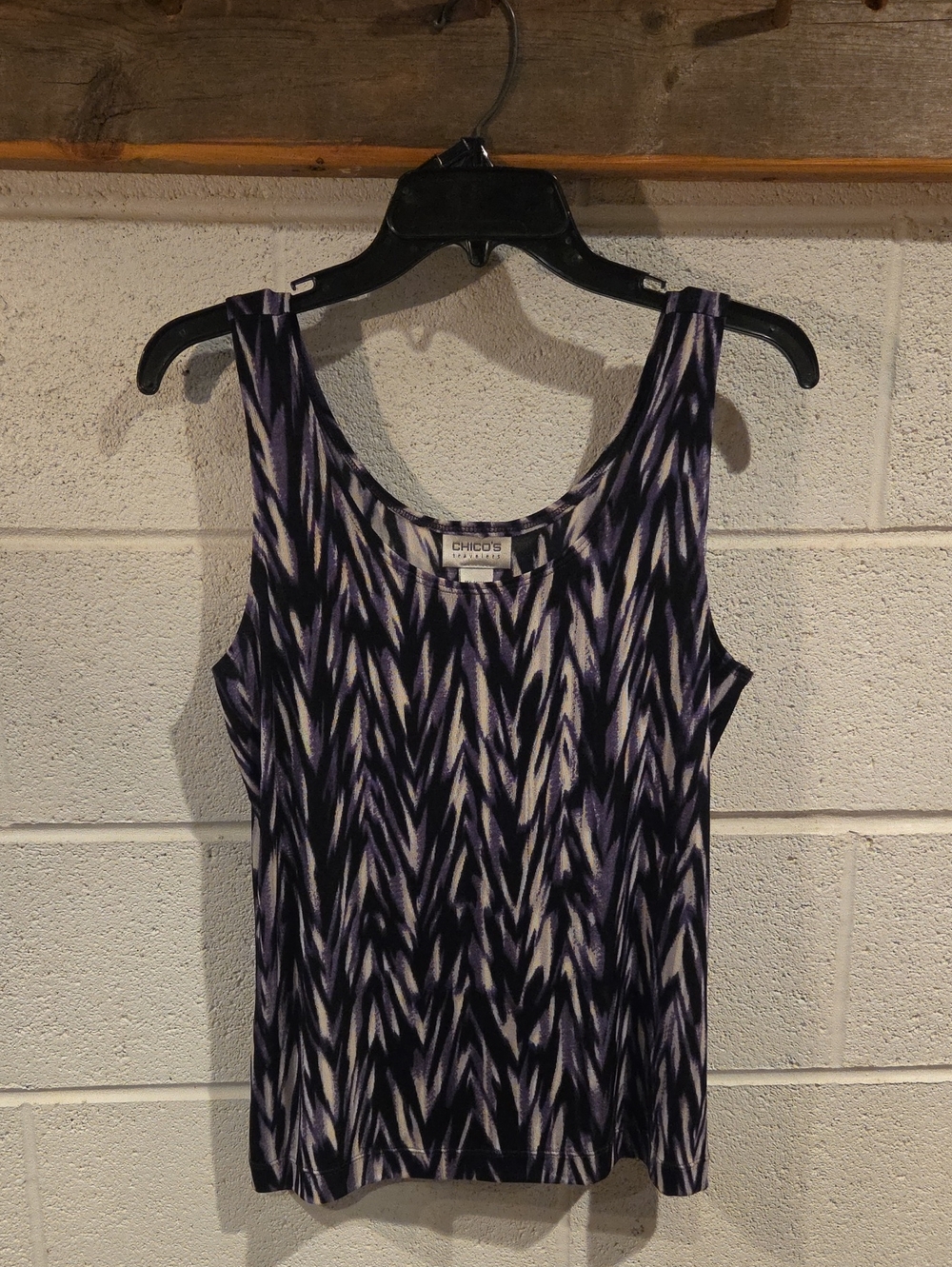 Chico's Sleeveless Patterned Tank Top in Purple & Black